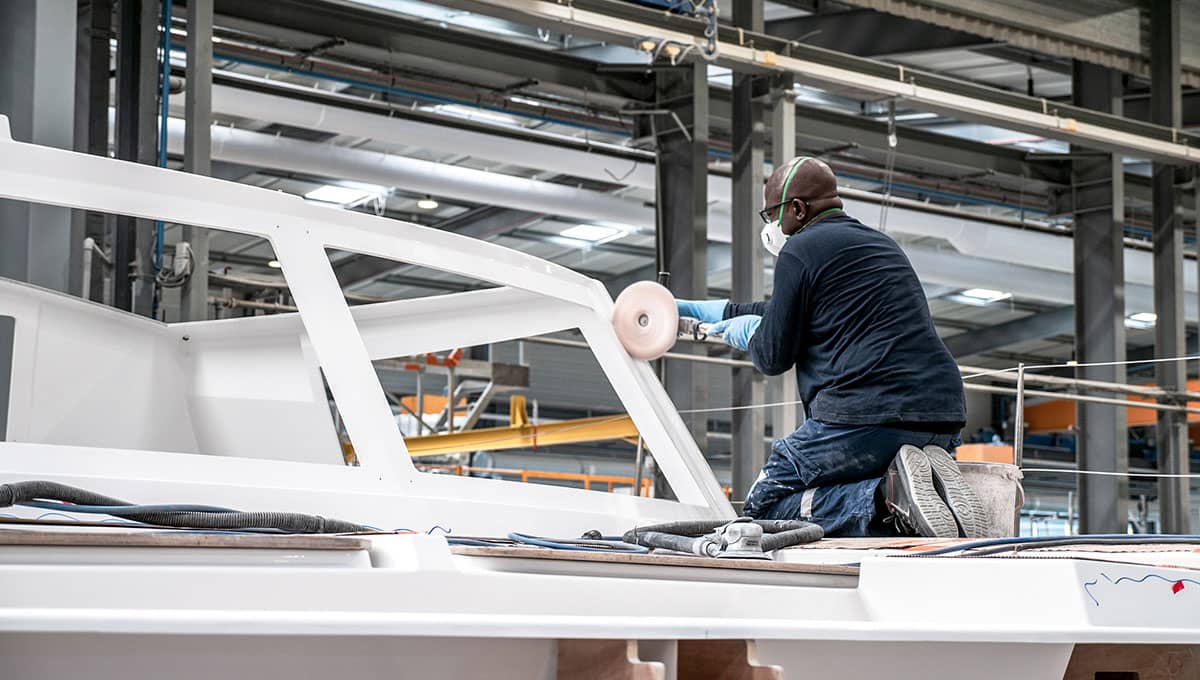 finition-nautisme-métiers-Fountaine-Pajot