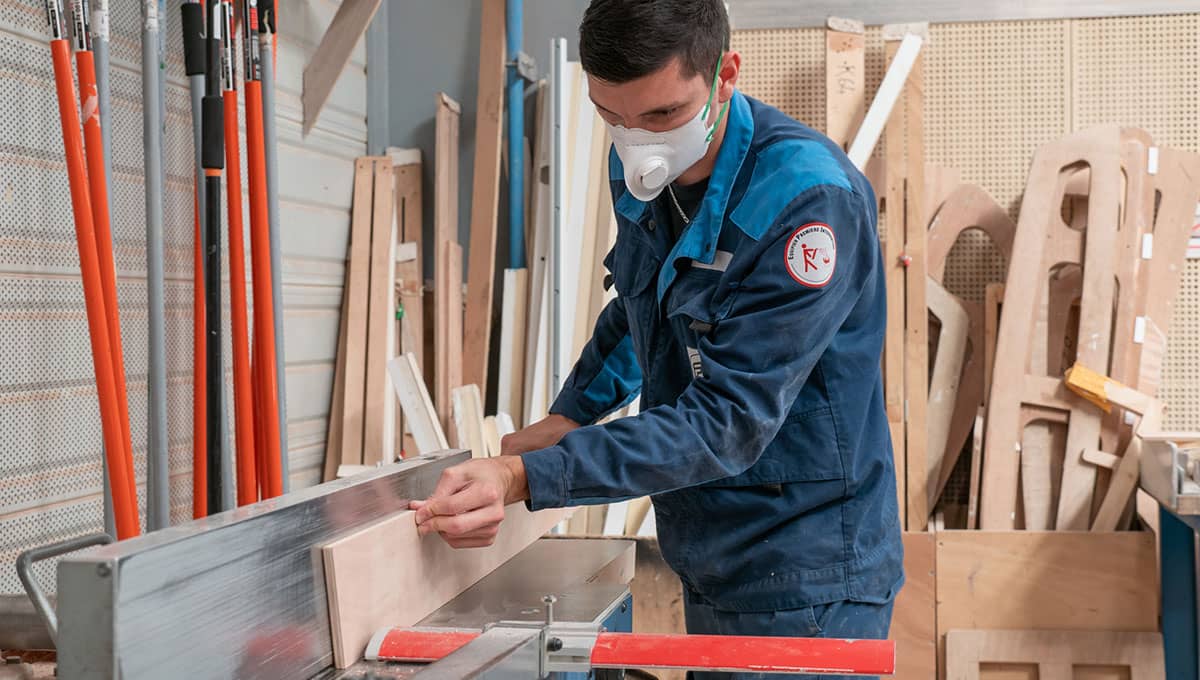 menuisier-nautisme-métiers-Fountaine-Pajot