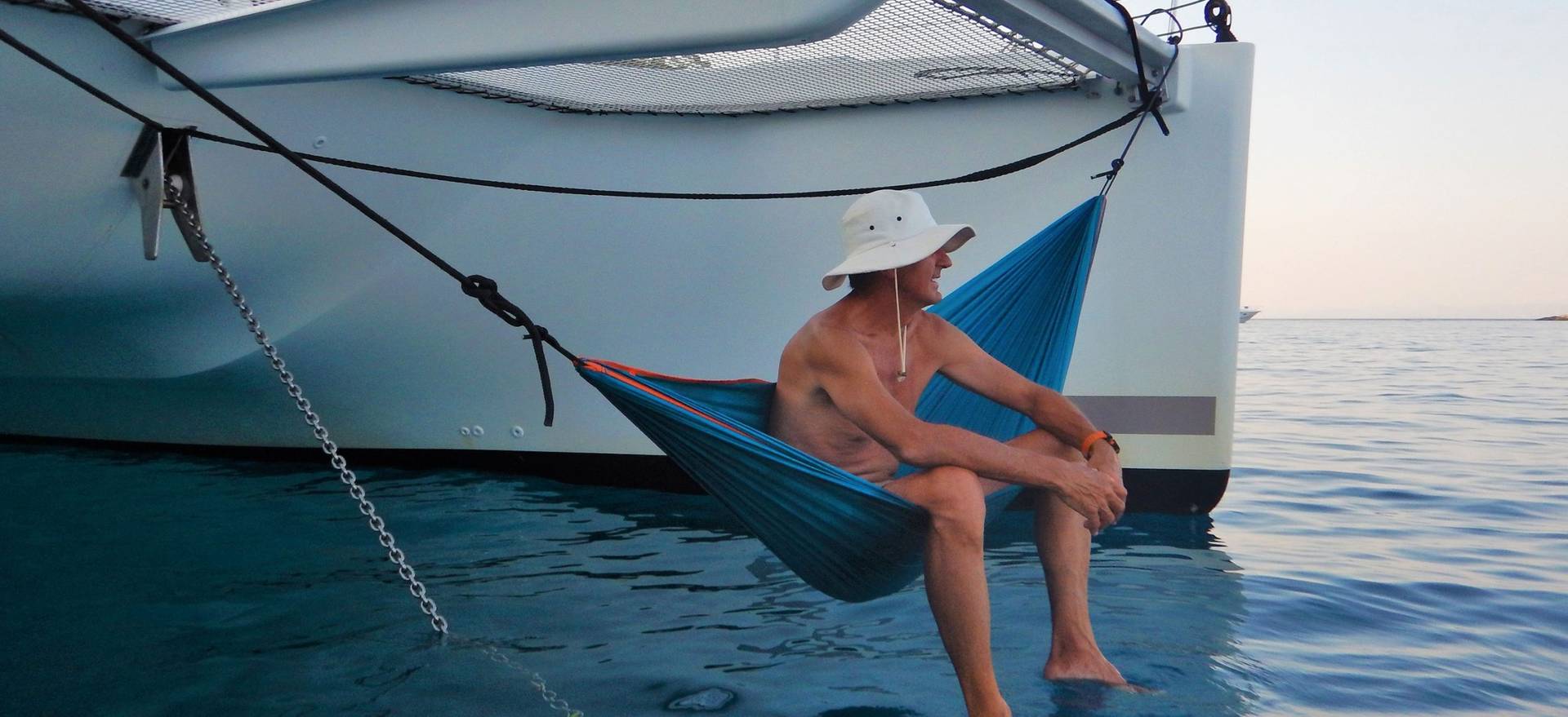 Electric-boat-commitments-carbon-neutrality-Fountaine-Pajot